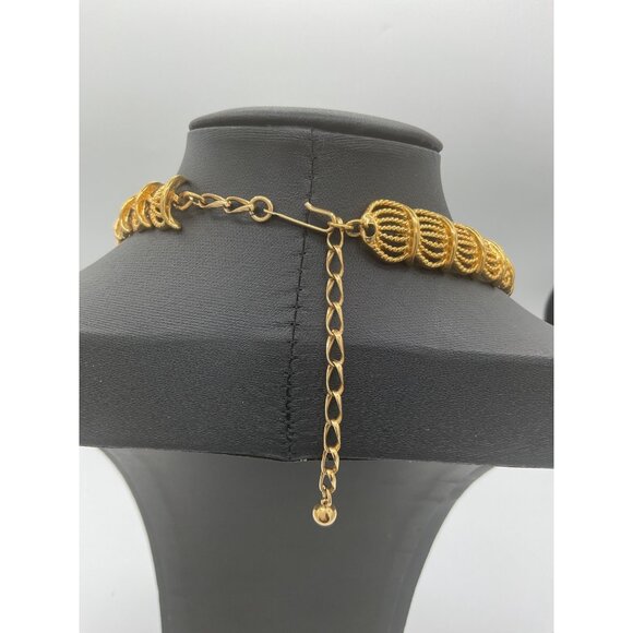 Trifari Gold-Tone Textured Rope Chain Necklace With Shepards Hook Clasp - Picture 3 of 4